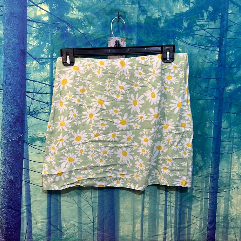 Elodie- size L NWT